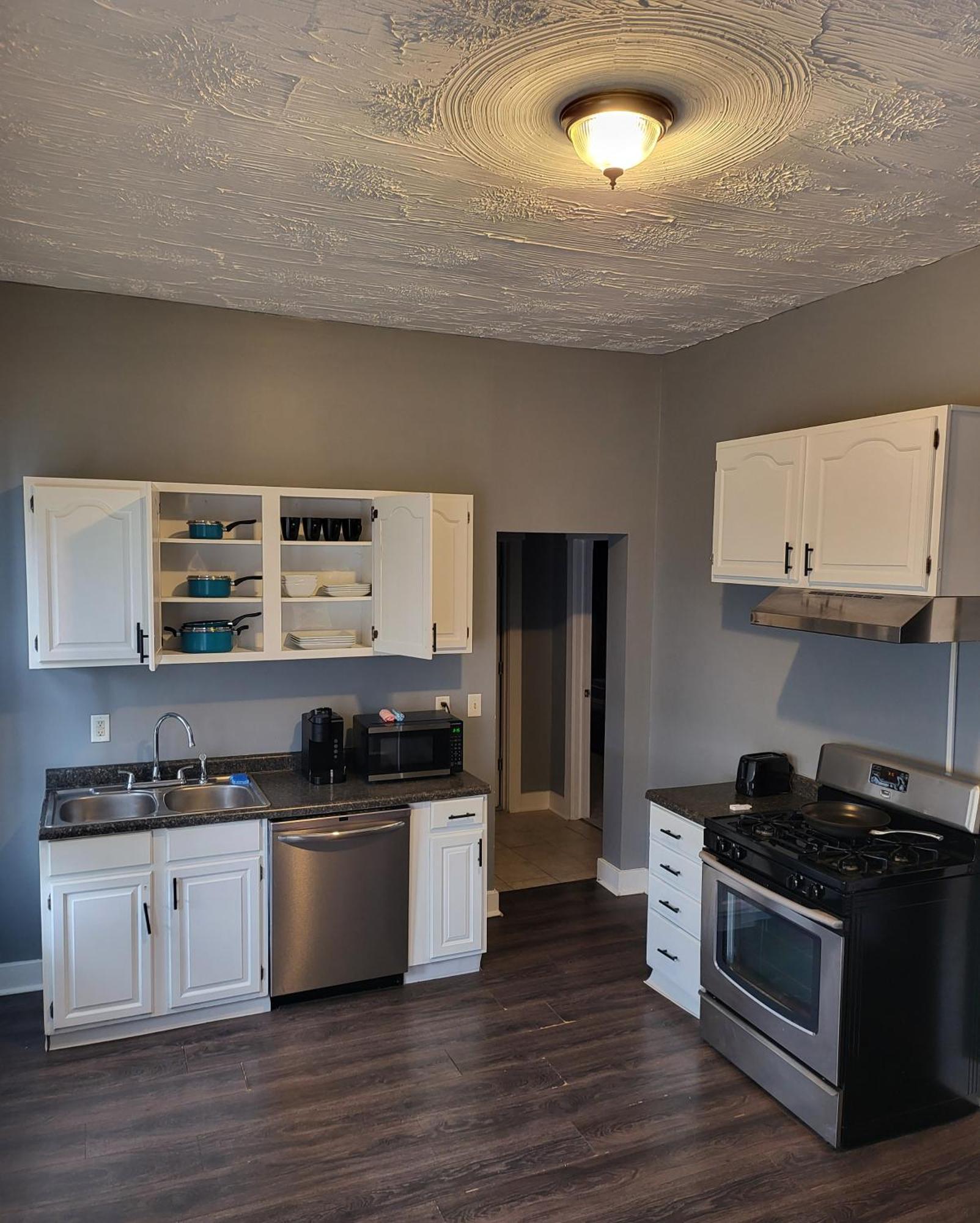 1 Bedroom In Columbus Osu District, Free Parking, Kitchen, Washer And Dryer, Central Location, Downtown, Hospital, Expocenter, Osu Stadium Exterior foto